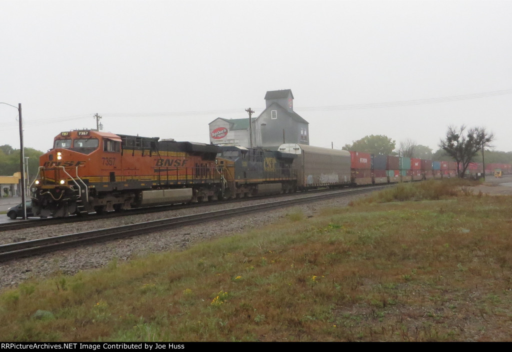 BNSF 7357 East